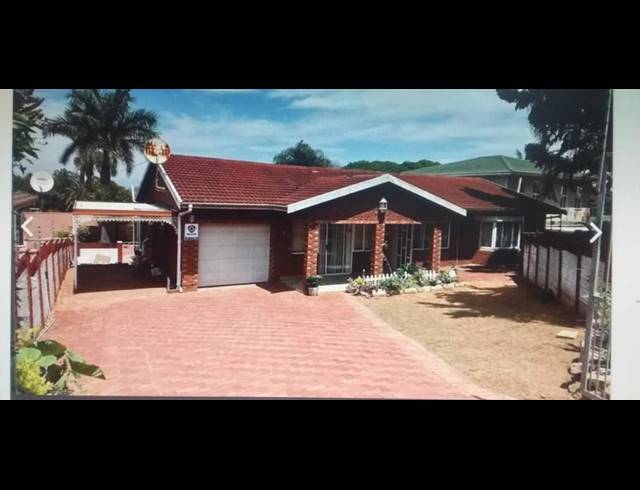 4 BEDROOM HOUSE FOR SALE IN LA LUCIA